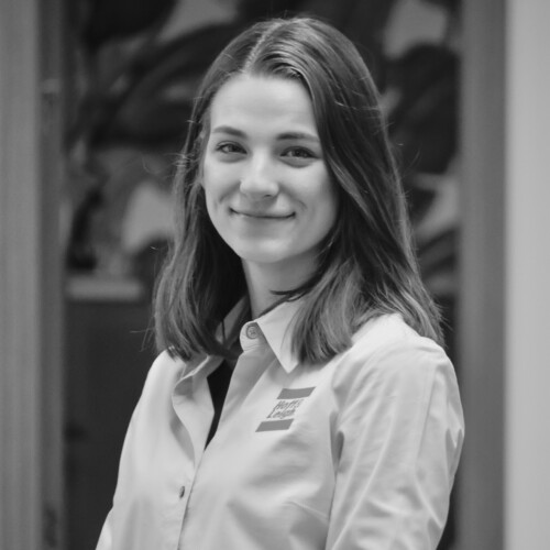 Headshot of Brittany Simmon