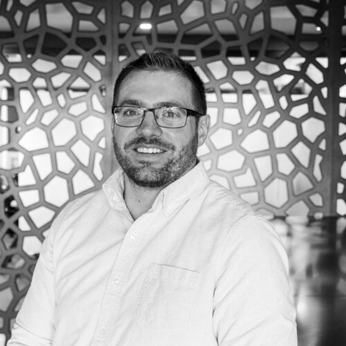 Headshot of Kenny Juarbe