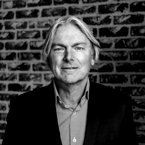 Headshot of Chris Lindgren