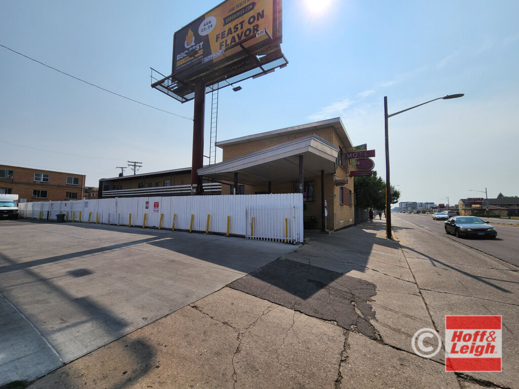 8828 E Colfax Avenue Image