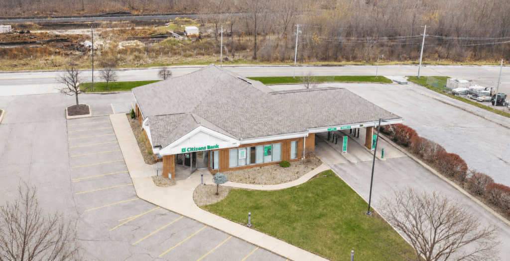 1165 E Waterloo Road Image
