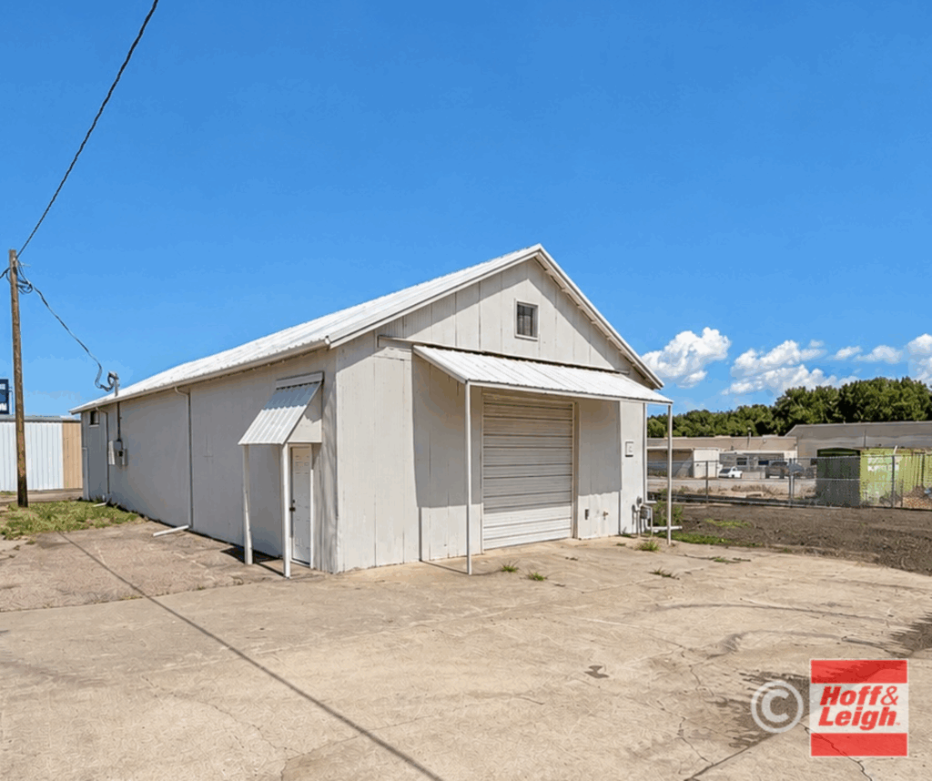 2411-2425 Sinton Rd Image
