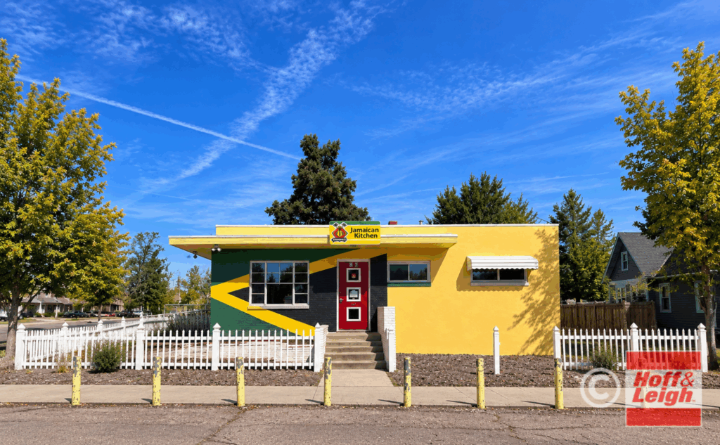 302 E Platte Ave Image
